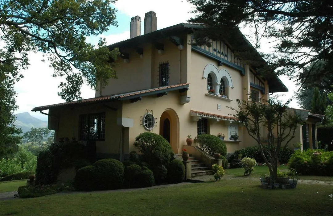 Villa La Croix Basque-1
